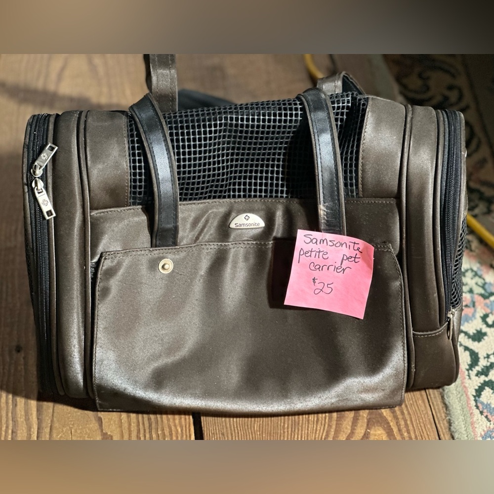 NEW! SAMSONITE Petite Pet Carrier, Airline Approved